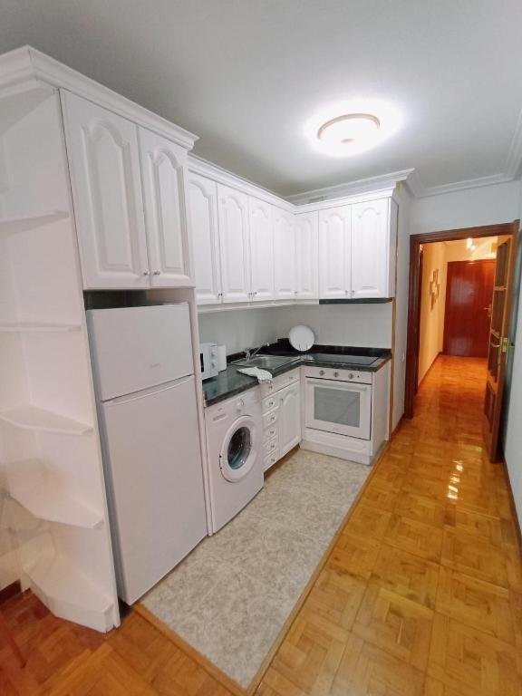 Apartamento Maura 2 Dormitorios Oviedo Luaran gambar