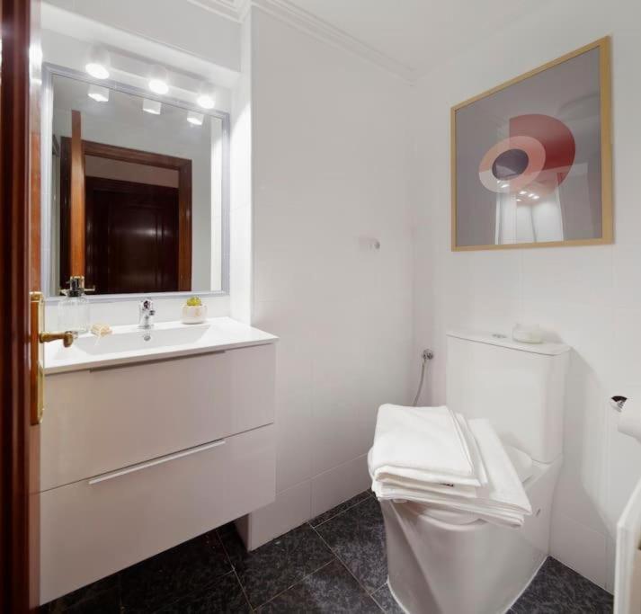 Apartamento Maura 2 Dormitorios Oviedo Luaran gambar