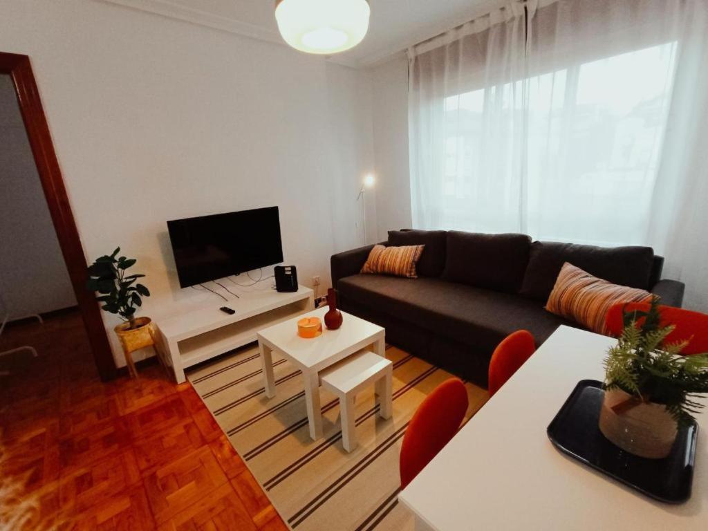 Apartamento Maura 2 Dormitorios Oviedo Luaran gambar